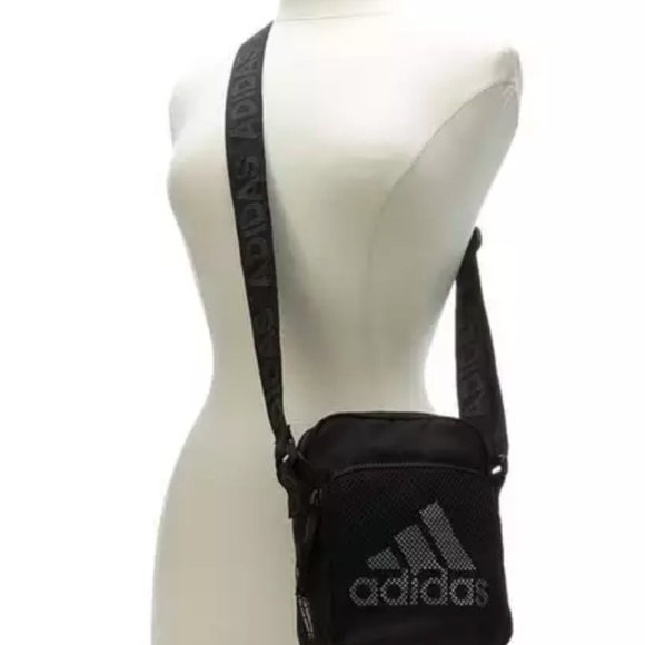Adidas Amplifier Festival Crossbody / Hip Pack NEW WITH TAGS - Picture 4 of 4